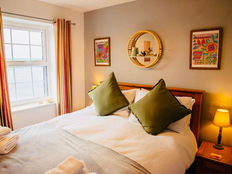 Cosy second bedroom with comfortable double bed
